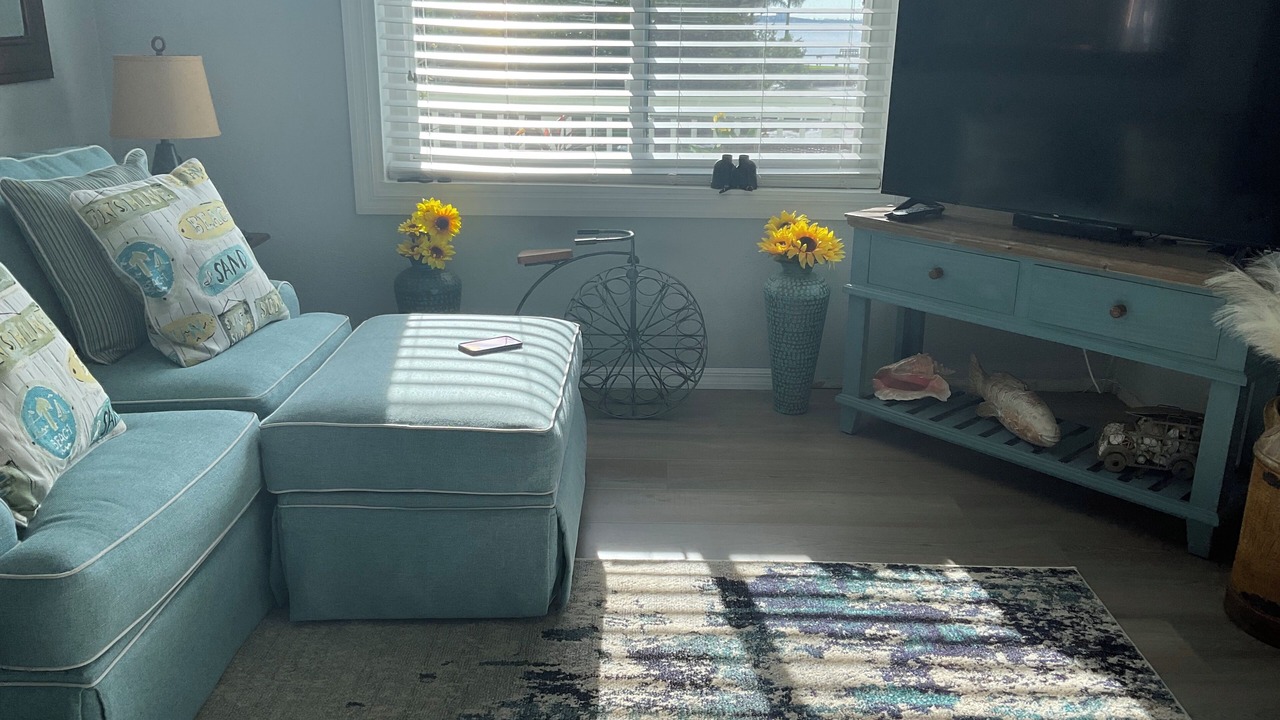 Photo of Livingroom in Bayview
