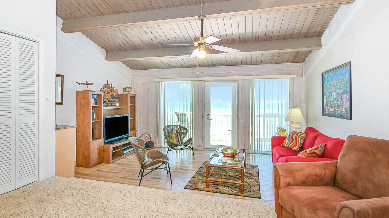 Photo of Livingroom in Melbourne Beach