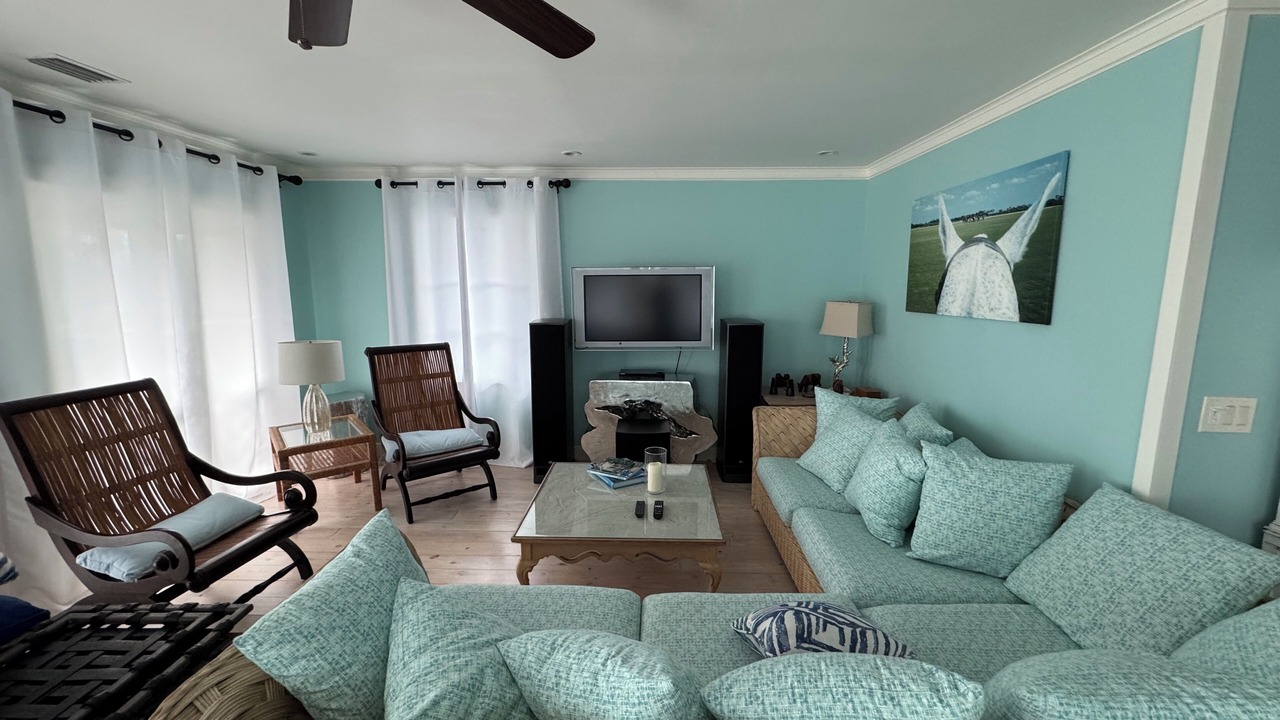 Photo of Livingroom in Moorings