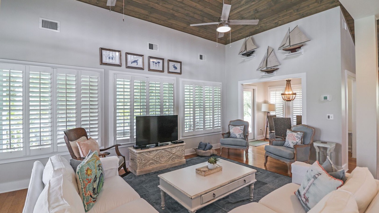 Photo of Bedroom in Tybee Island