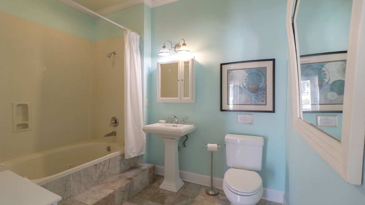 Photo of Bathroom in Tybee Island