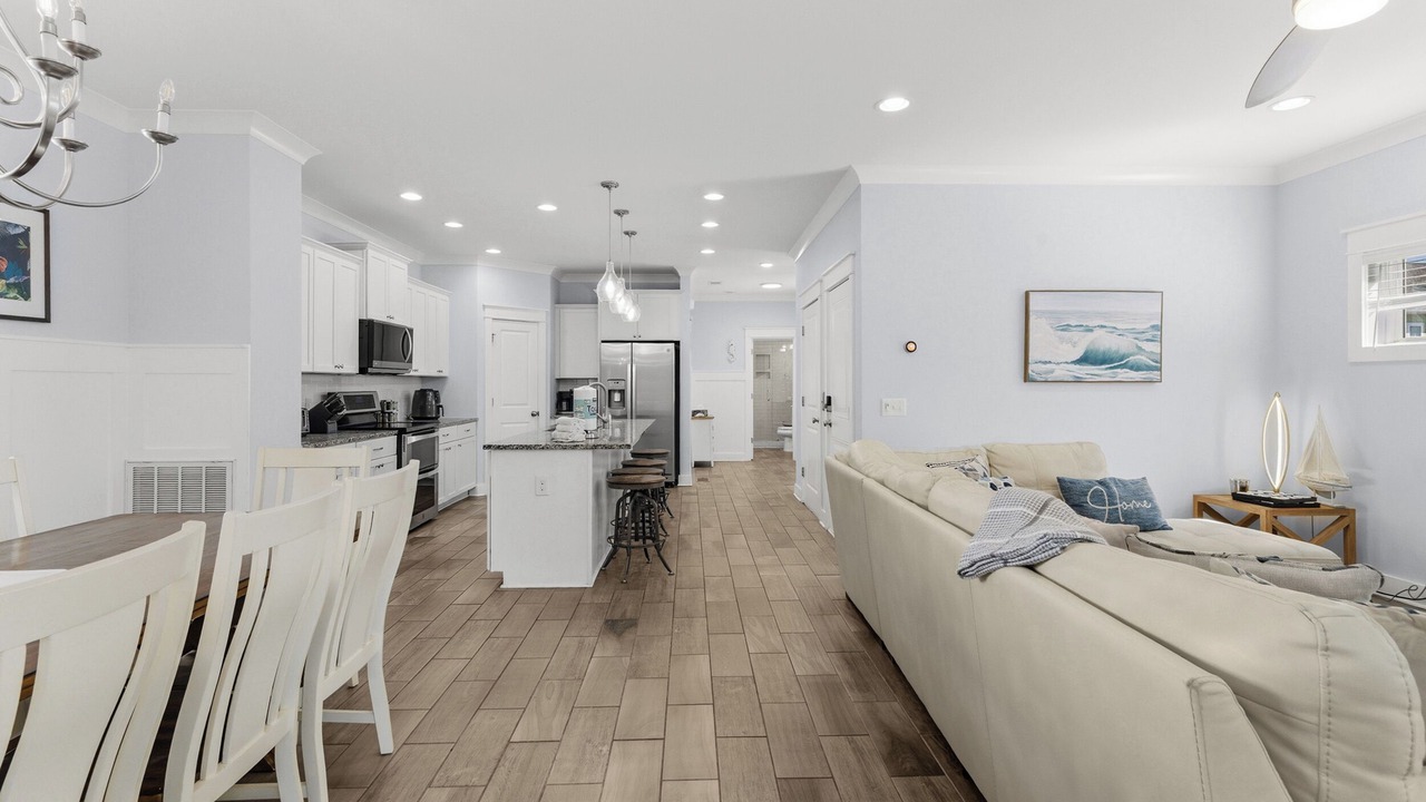 Photo of Livingroom in Folly Field
