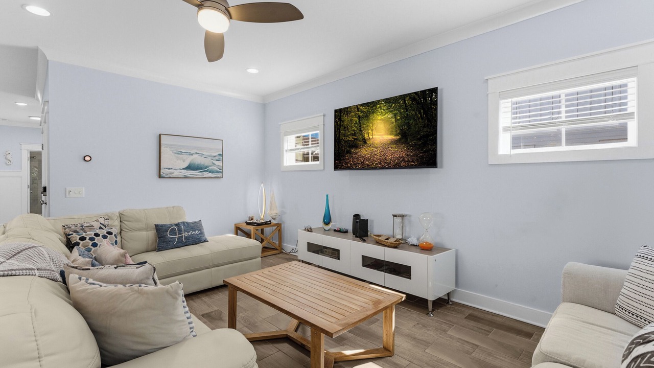 Photo of Livingroom in Folly Field