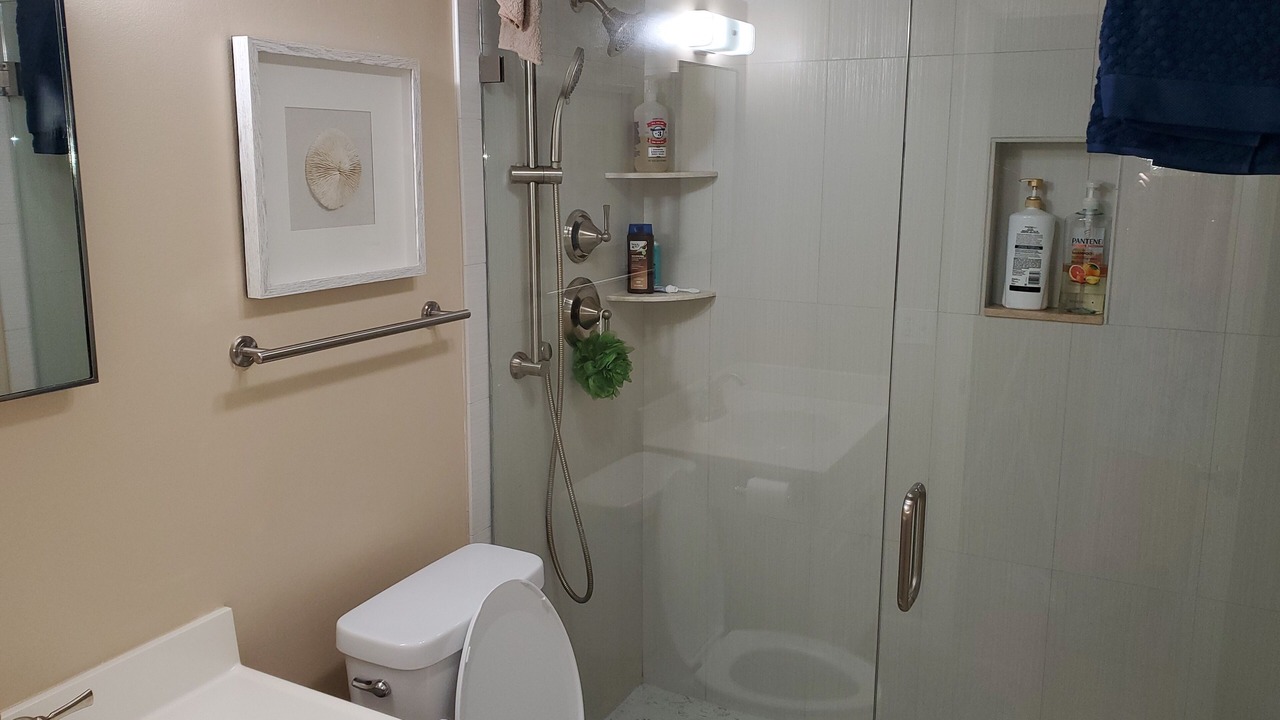 Photo of Bathroom in Central Beach