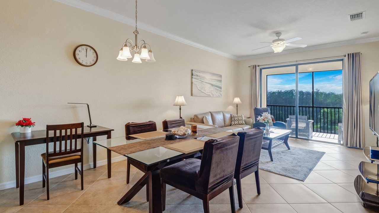 Photo of Livingroom in Naples