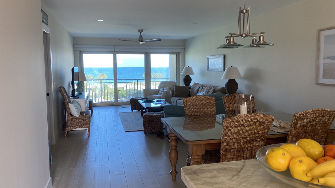 Photo of Livingroom in Central Beach