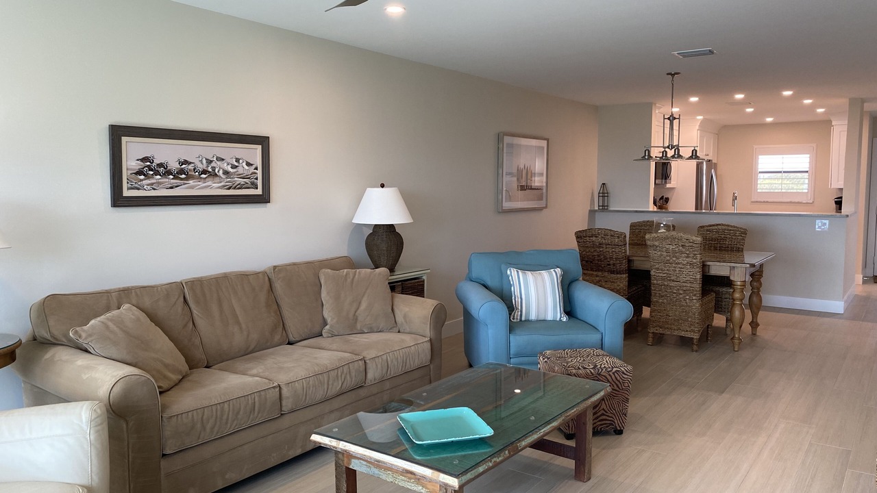 Photo of Livingroom in Central Beach