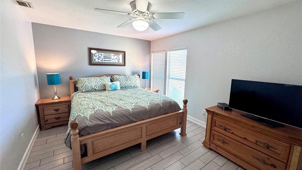 Photo of Bedroom in Gulf Gate Estates
