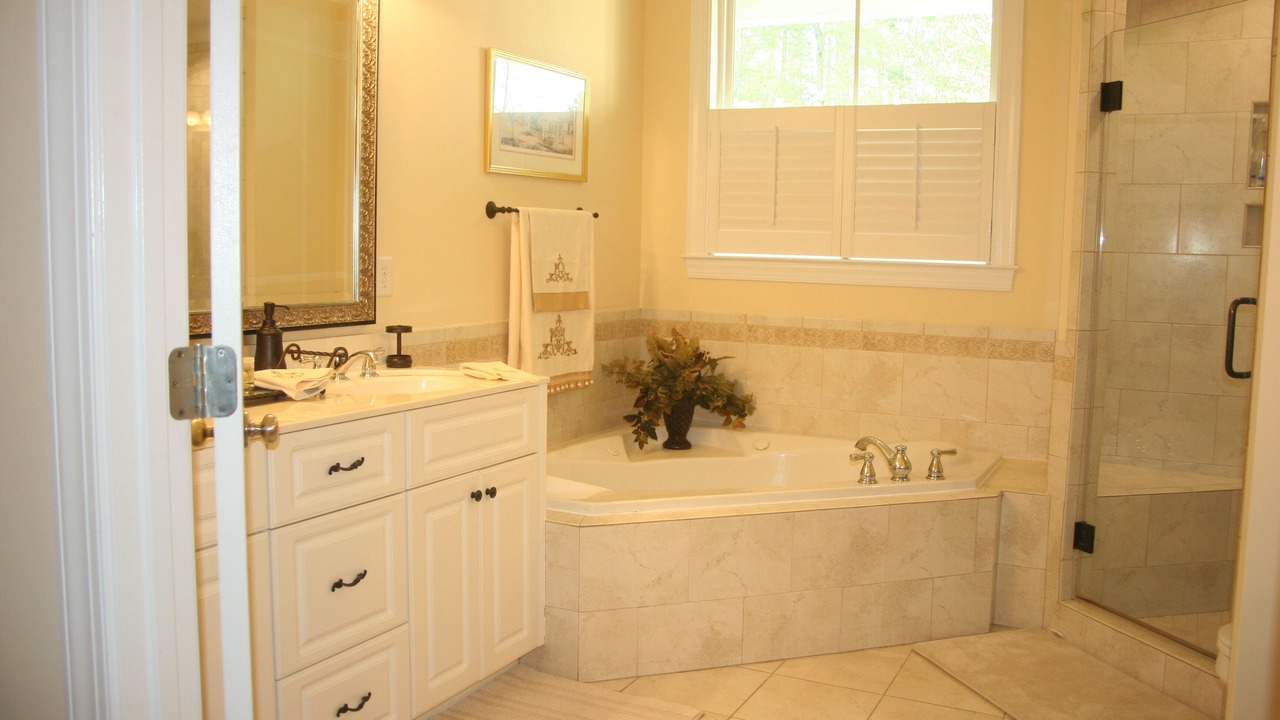 Photo of Bathroom in Riverwood Plantation