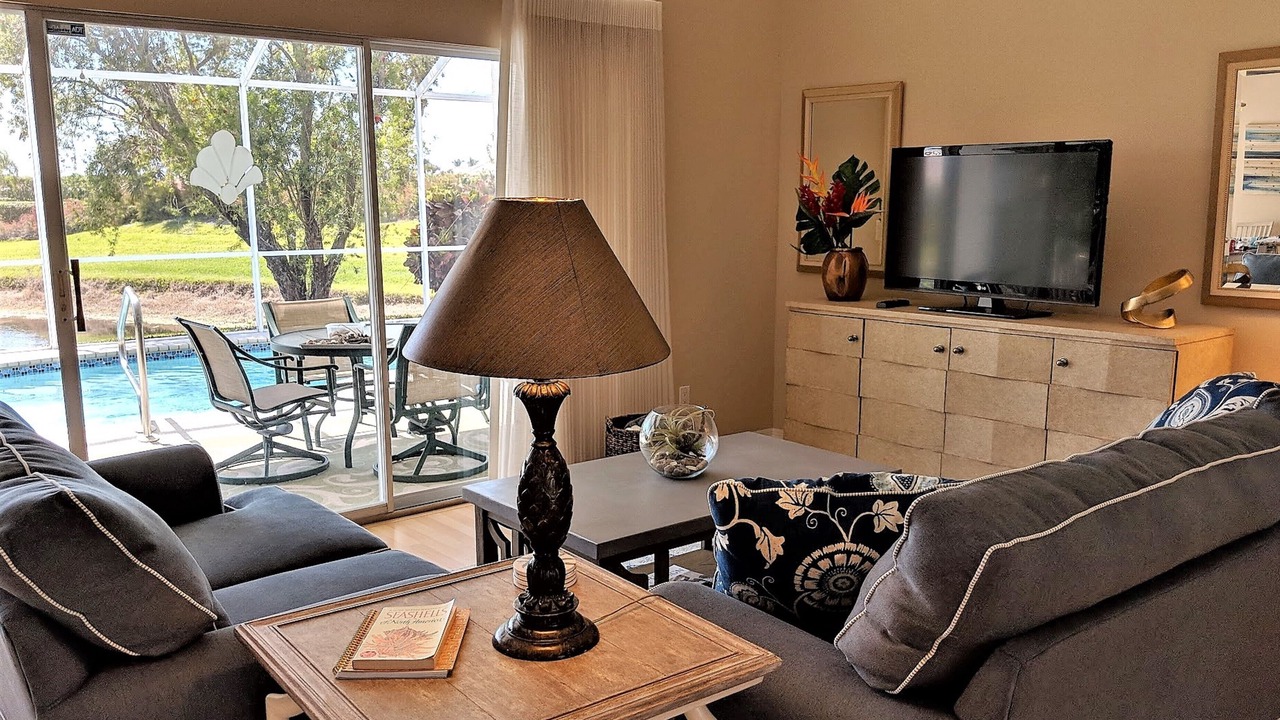 Photo of Livingroom in Falcons Glen
