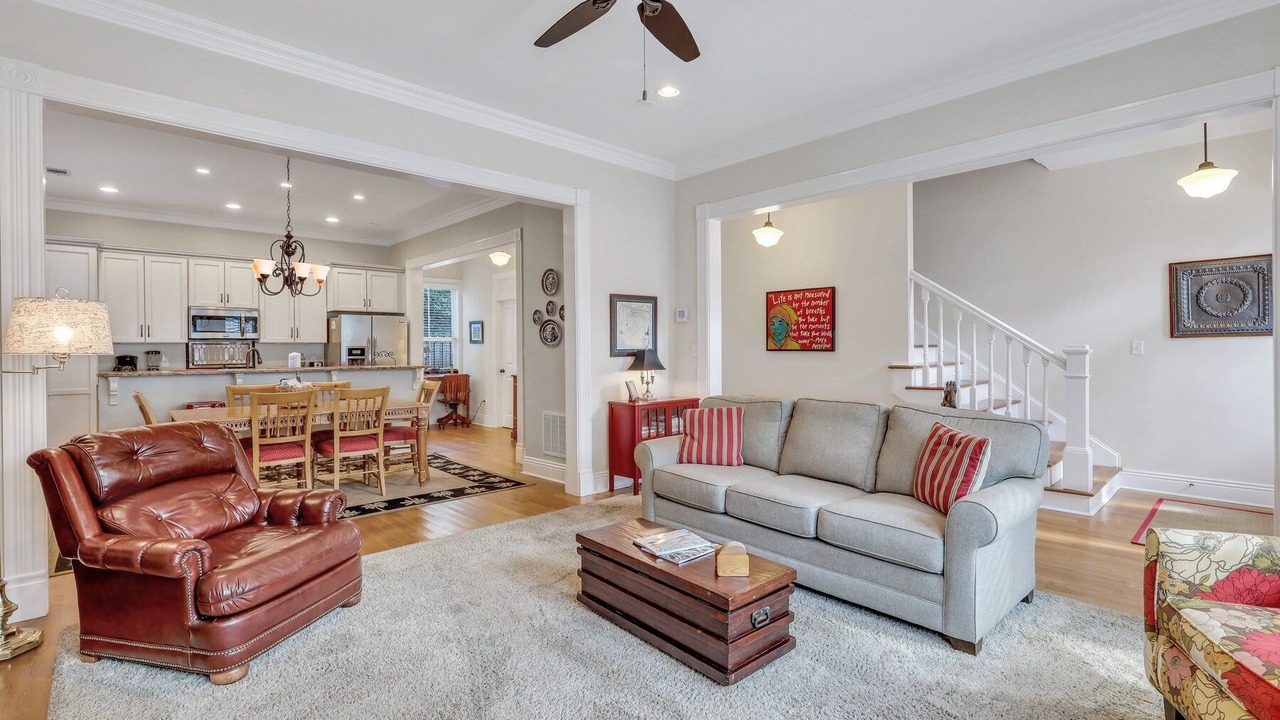 Photo of Livingroom in Historic Downtown Savannah