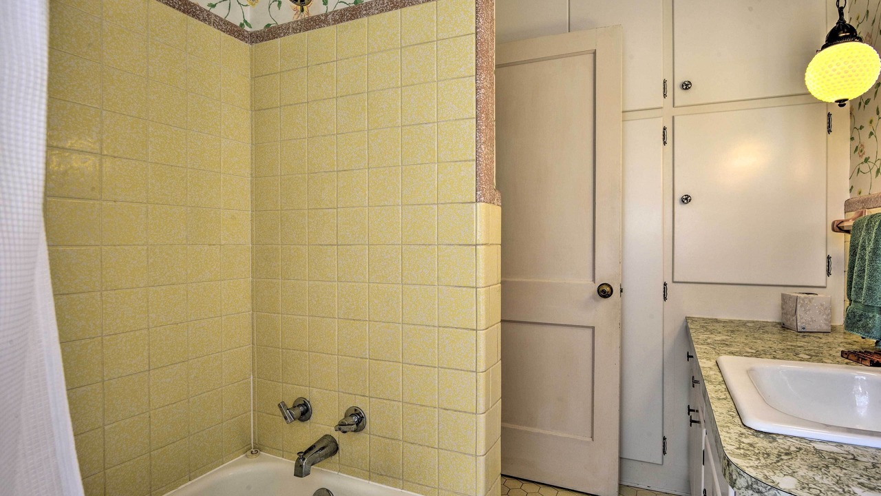 Photo of Bathroom in Lake Wales