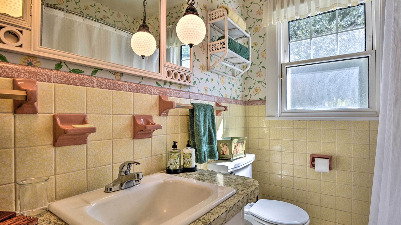 Photo of Bathroom in Lake Wales