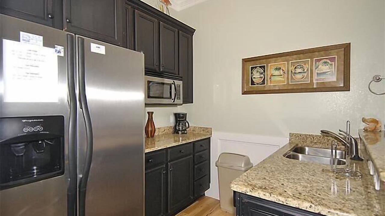 Photo of Kitchen in Inlet Harbour