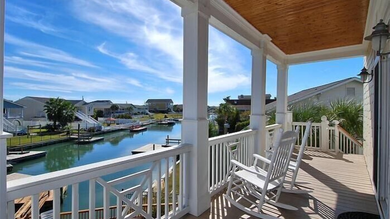 Photo of Outdoor in Inlet Harbour