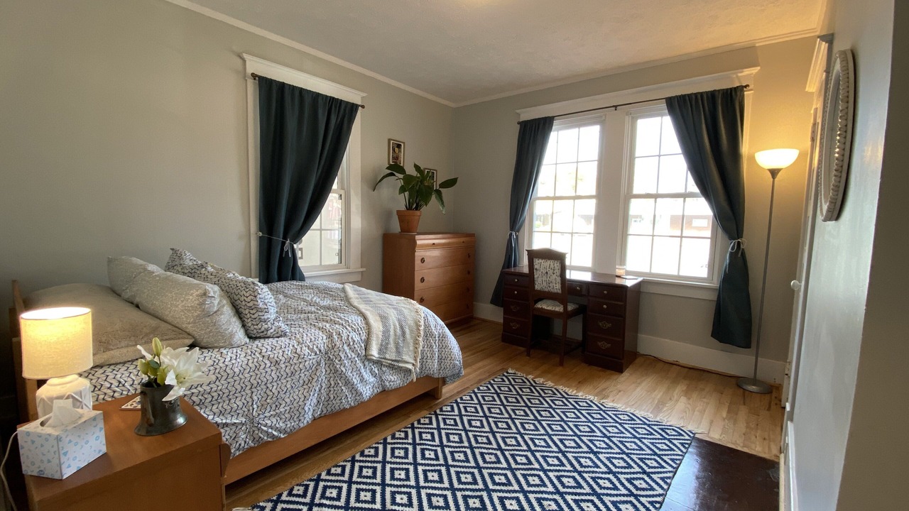 Photo of Bedroom in Midtown