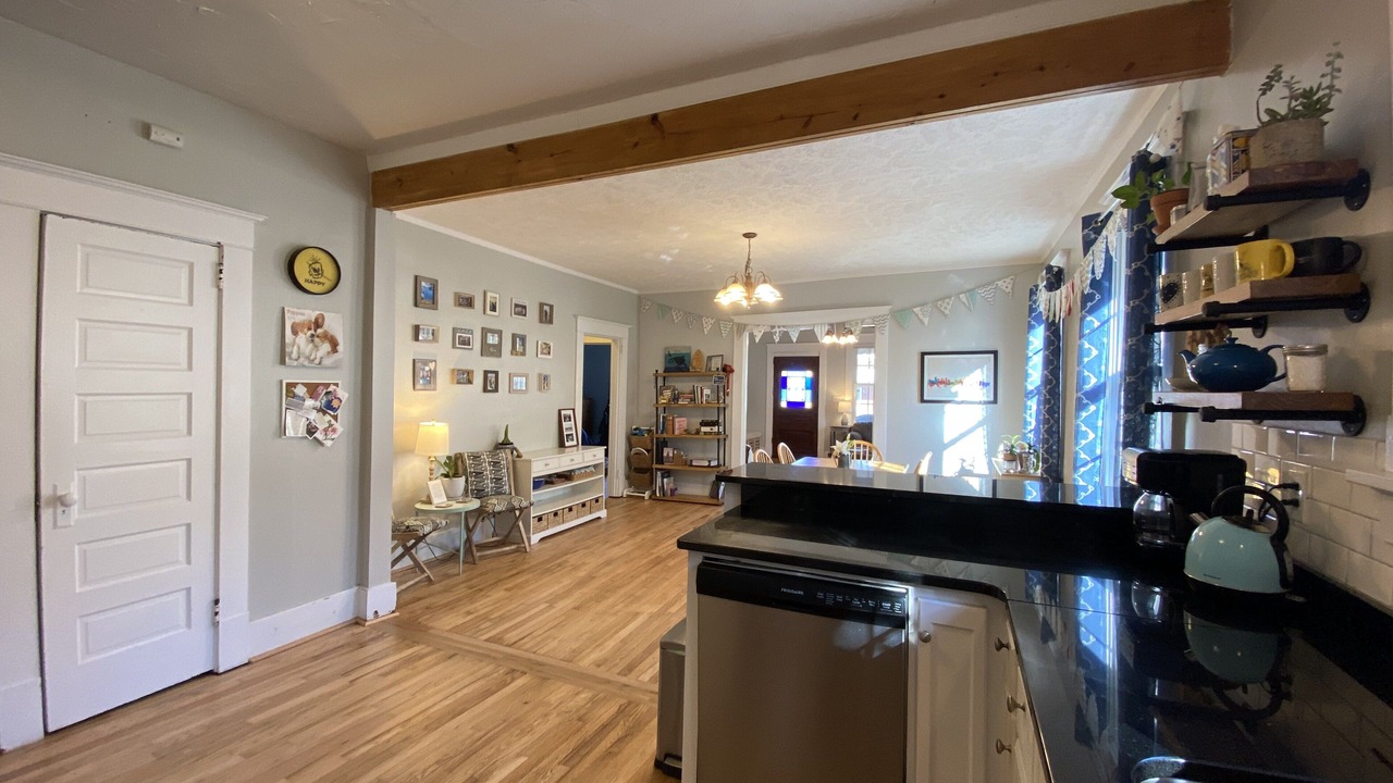 Photo of Bedroom in Midtown