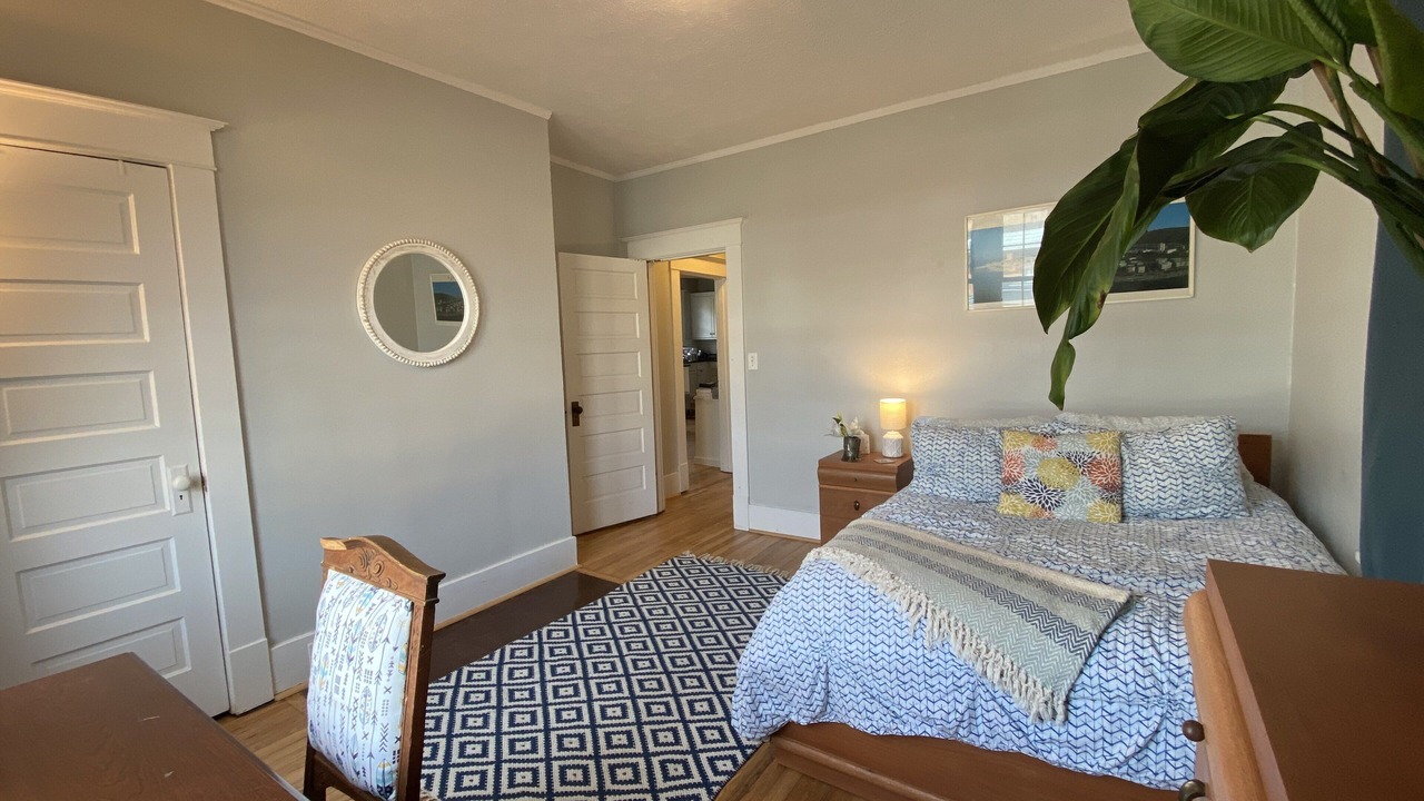 Photo of Bedroom in Midtown