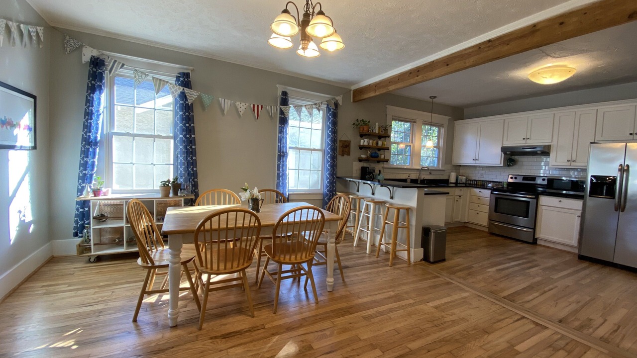 Photo of Livingroom in Midtown