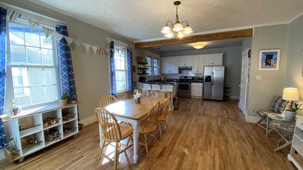 Photo of Livingroom in Midtown