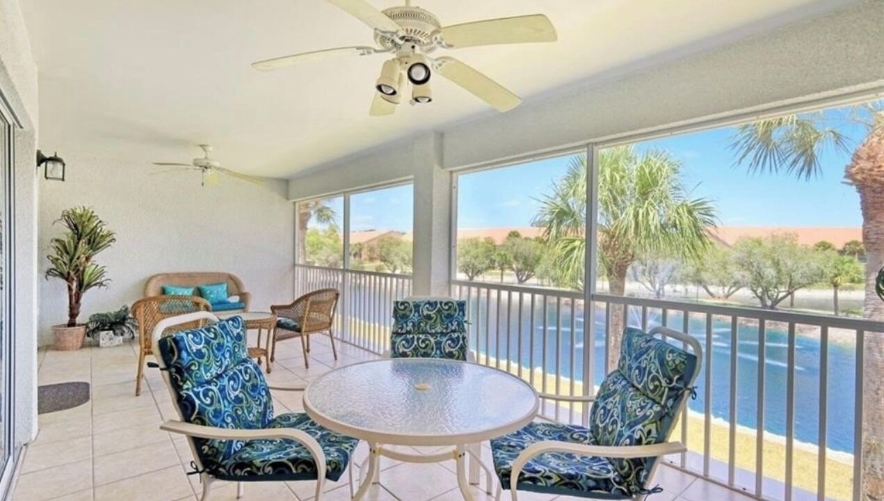 Photo of Outdoor in Naples