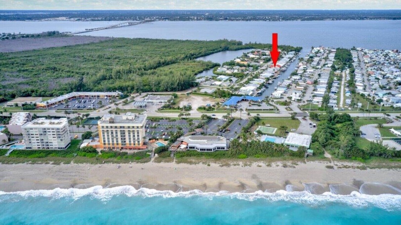 Photo of Outdoor in Hutchinson Island South