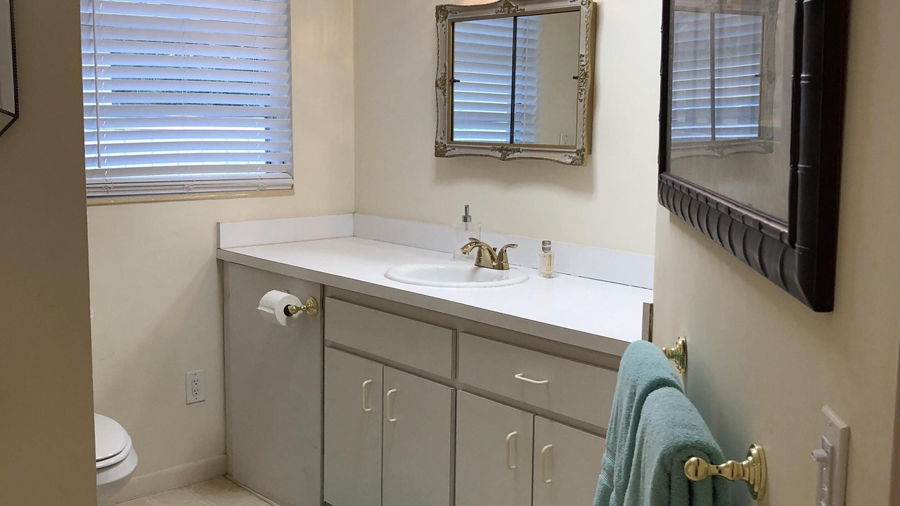 Photo of Bathroom in Central Beach