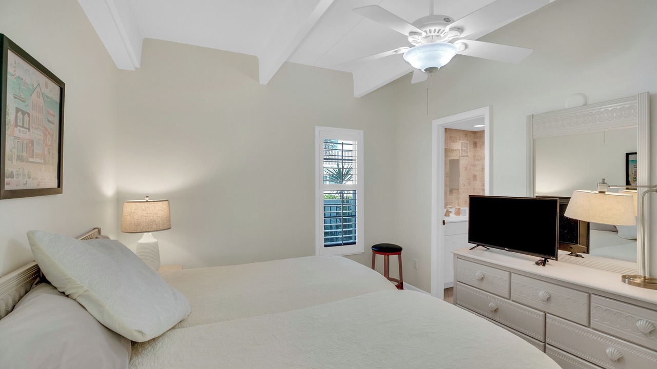 Photo of Bedroom in Central Beach
