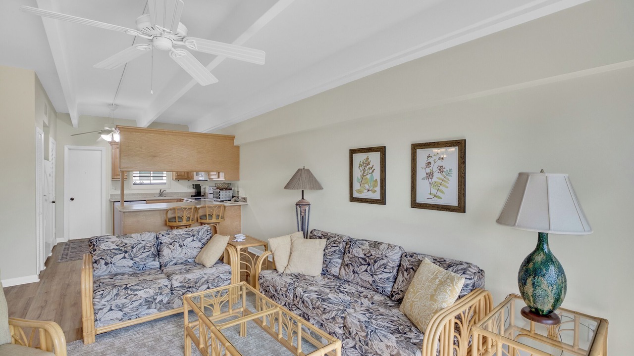 Photo of Livingroom in Central Beach
