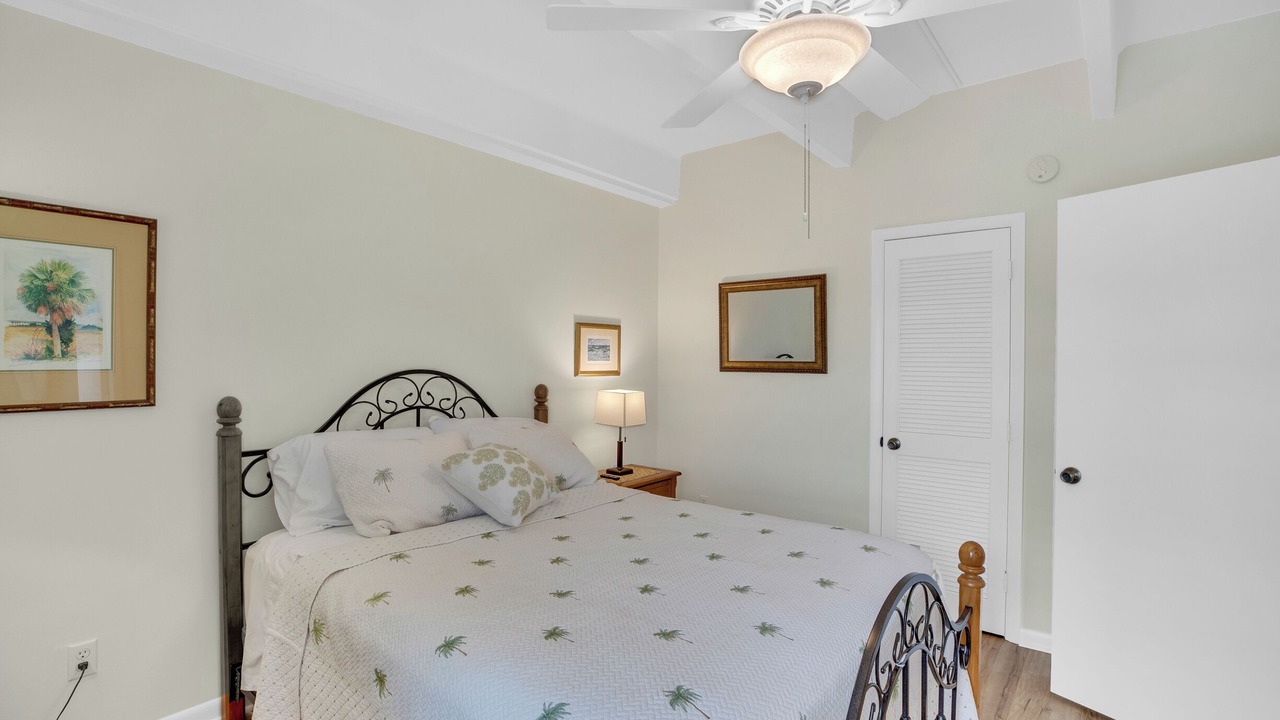 Photo of Bedroom in Central Beach