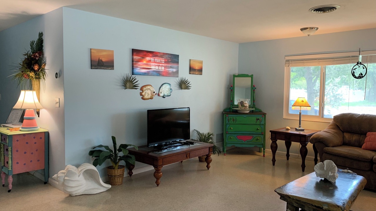 Photo of Livingroom in Historic Downtown Melbourne
