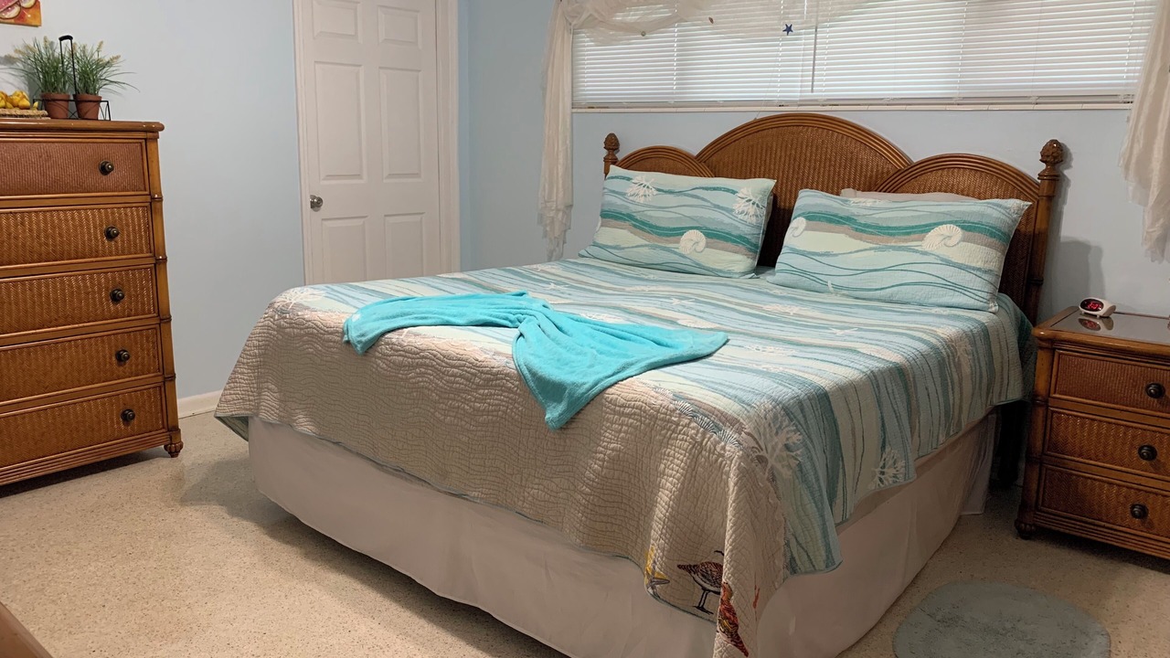 Photo of Bedroom in Historic Downtown Melbourne