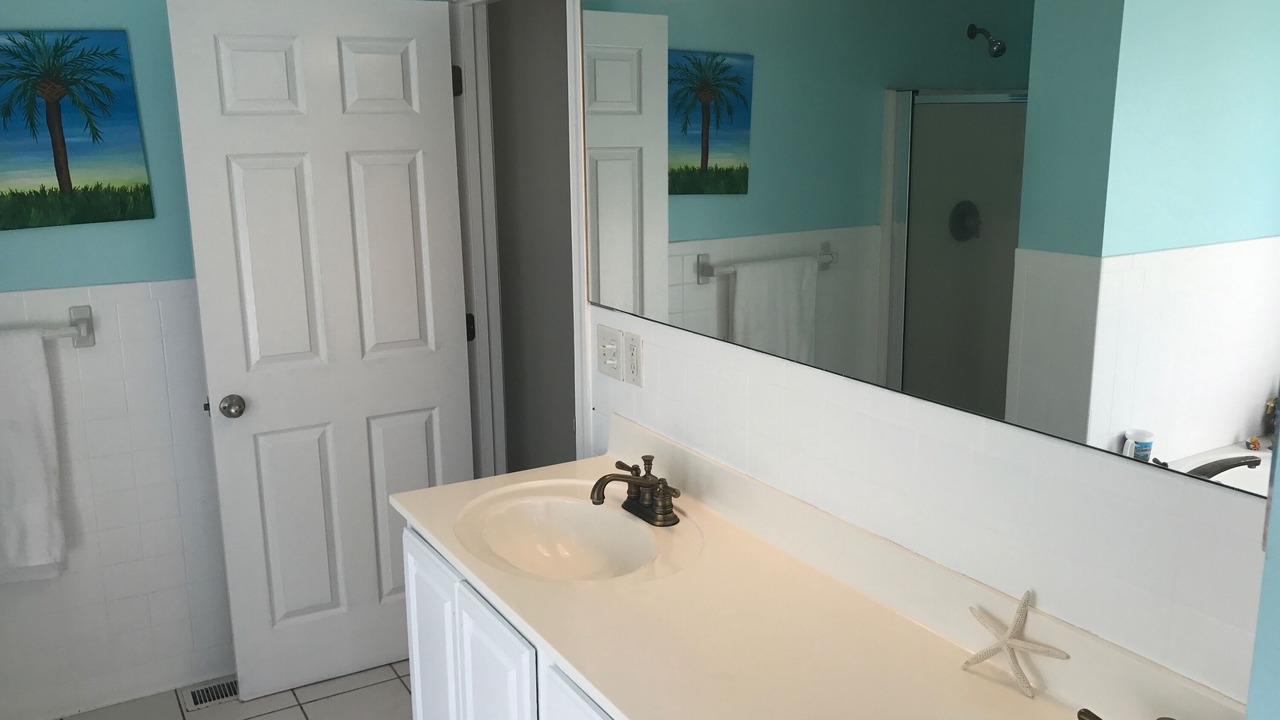 Photo of Bathroom in Dale