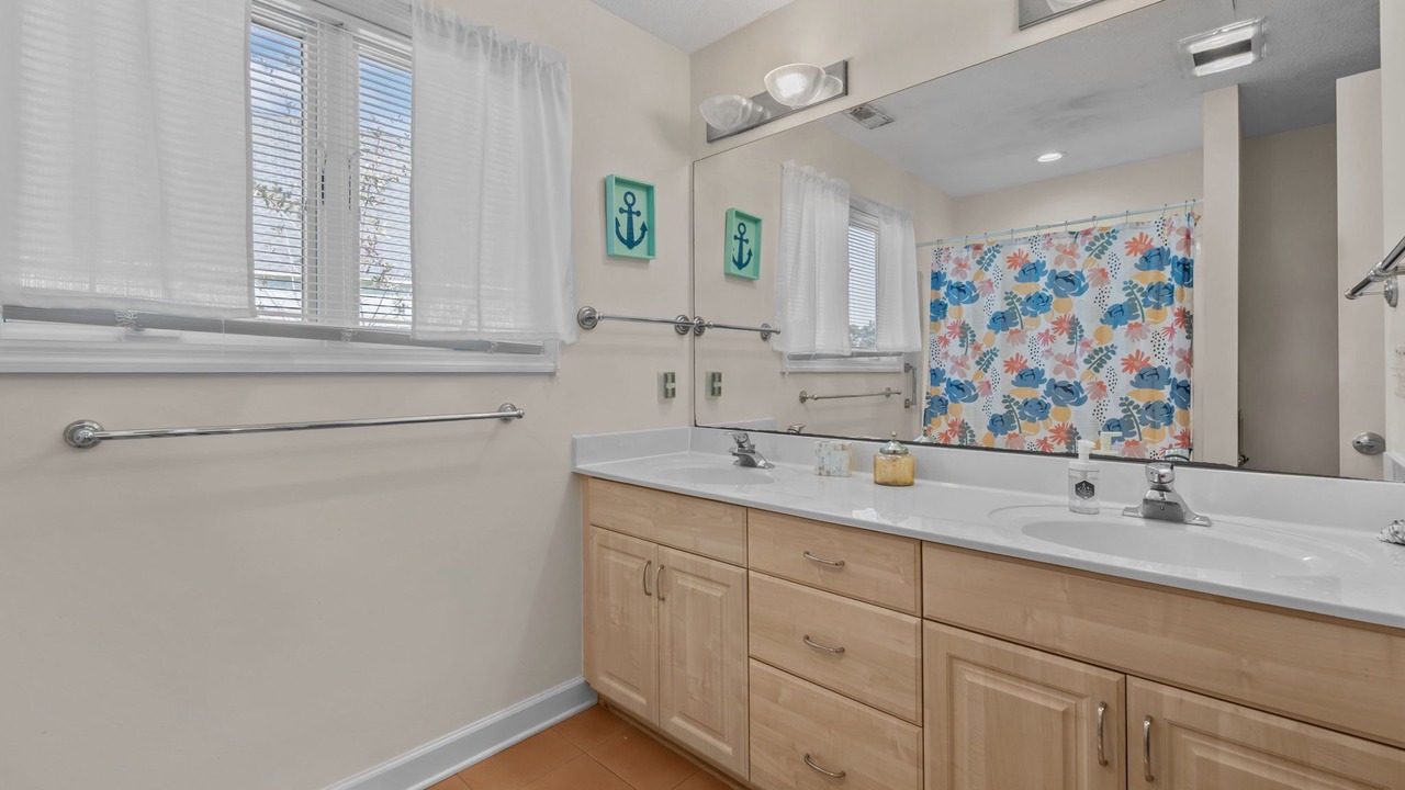 Photo of Bathroom in Emerald Isle