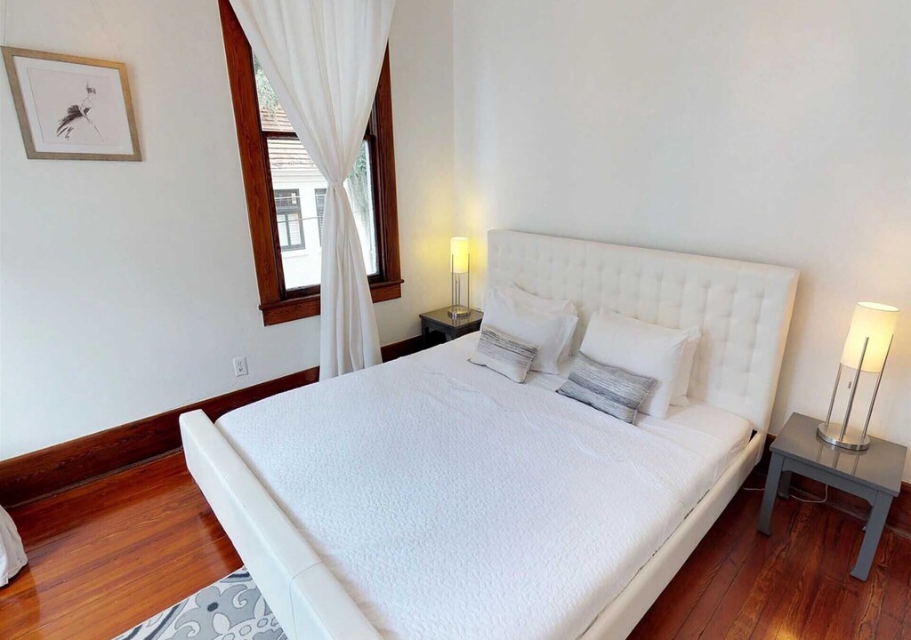 Photo of Bedroom in Savannah Victorian District