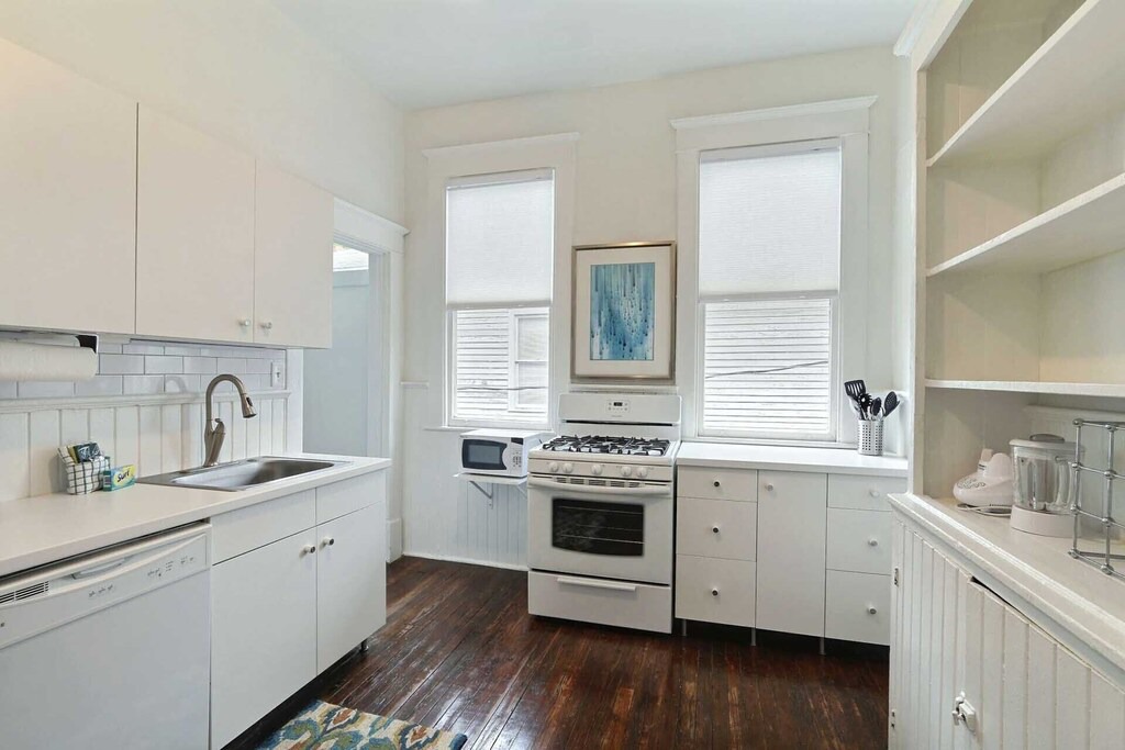 Photo of Kitchen in Savannah Victorian District