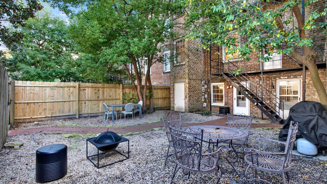 Photo of Outdoor in Historic District - North