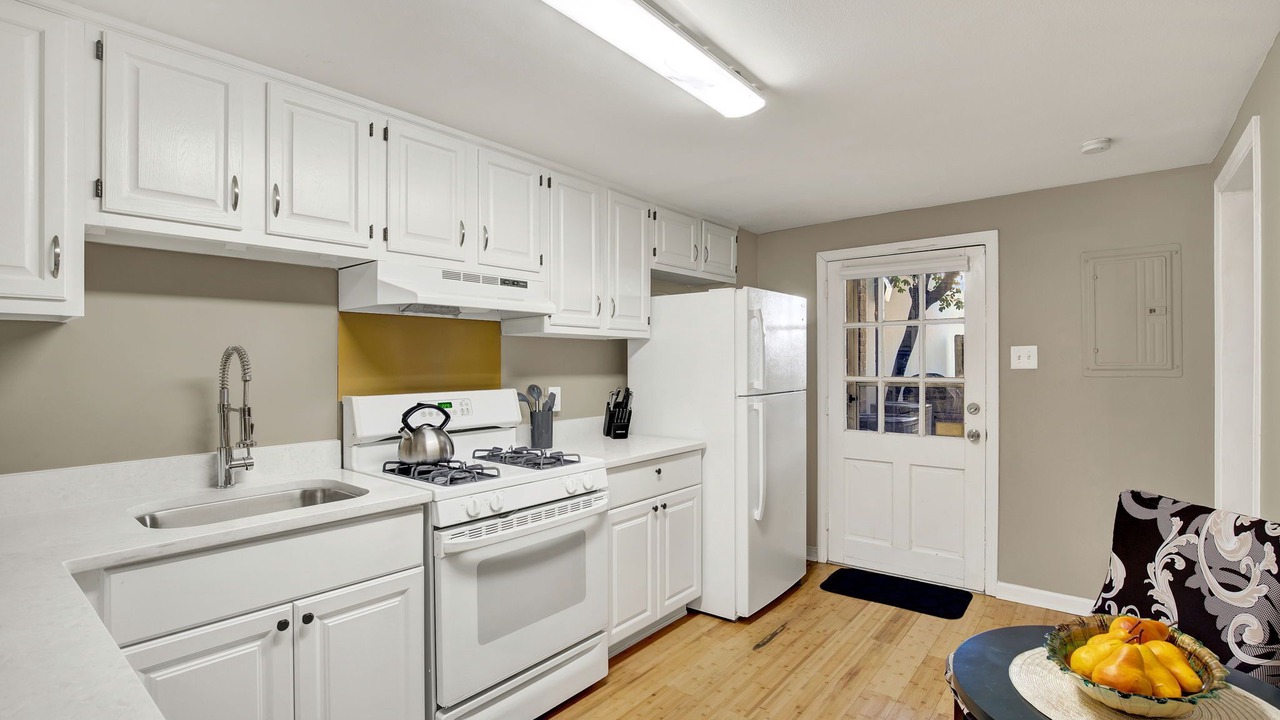 Photo of Kitchen in Historic District - North