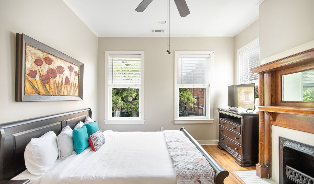 Photo of Bedroom in Historic District - North