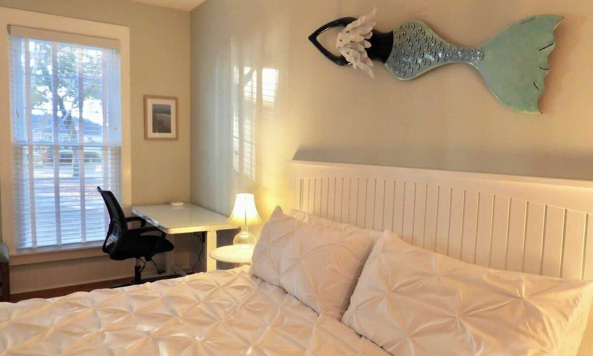 Photo of Bedroom in Melrose on the Beach