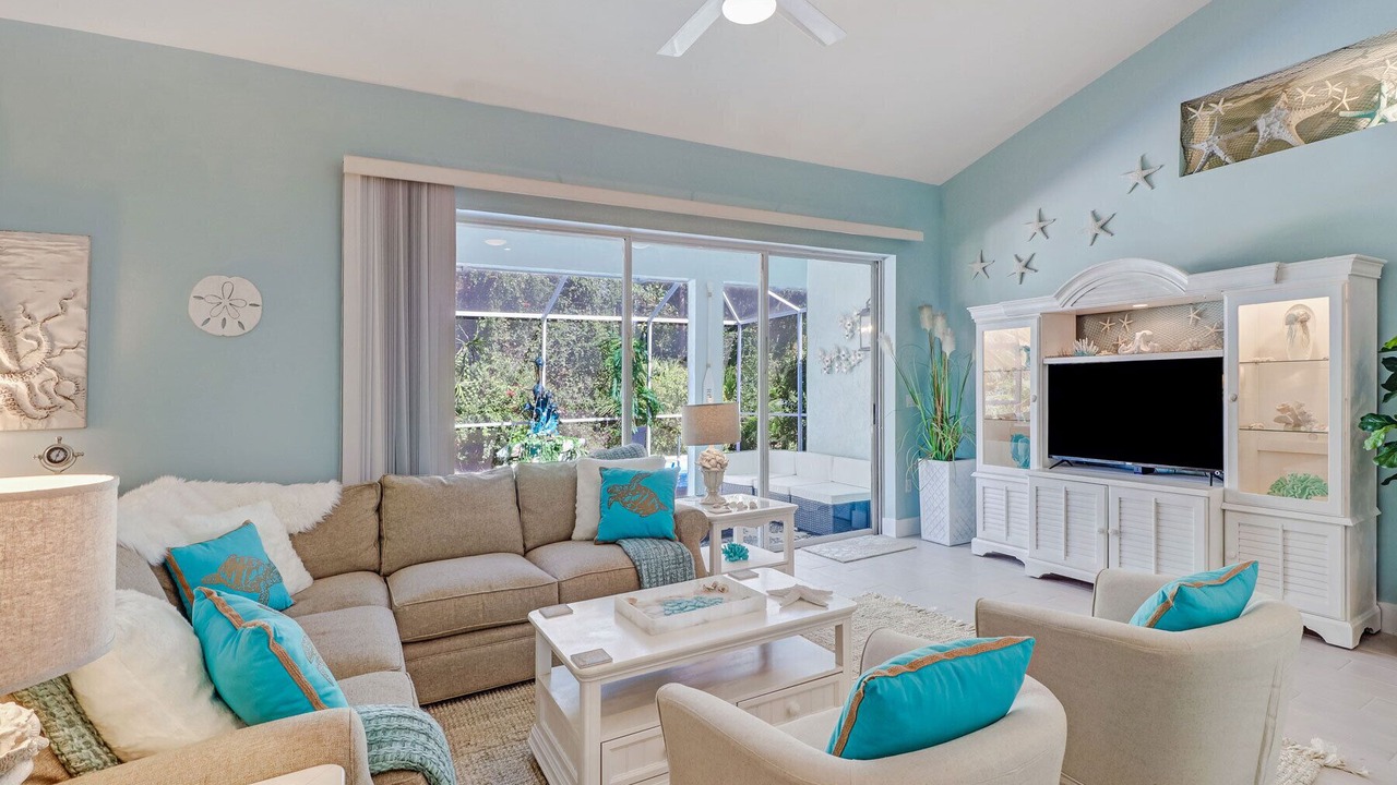 Photo of Livingroom in Crown Pointe