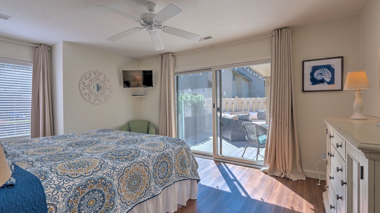 Photo of Bedroom in Shipyard Plantation