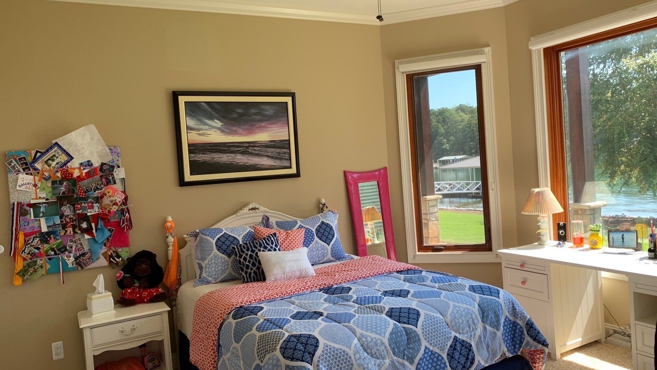 Photo of Bedroom in Seneca