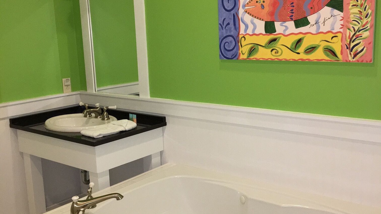Photo of Bathroom in Melrose on the Beach