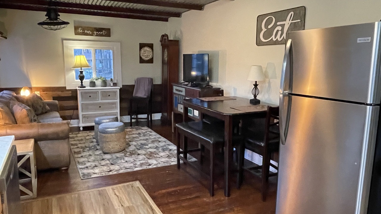 Photo of Livingroom in Mountain Rest