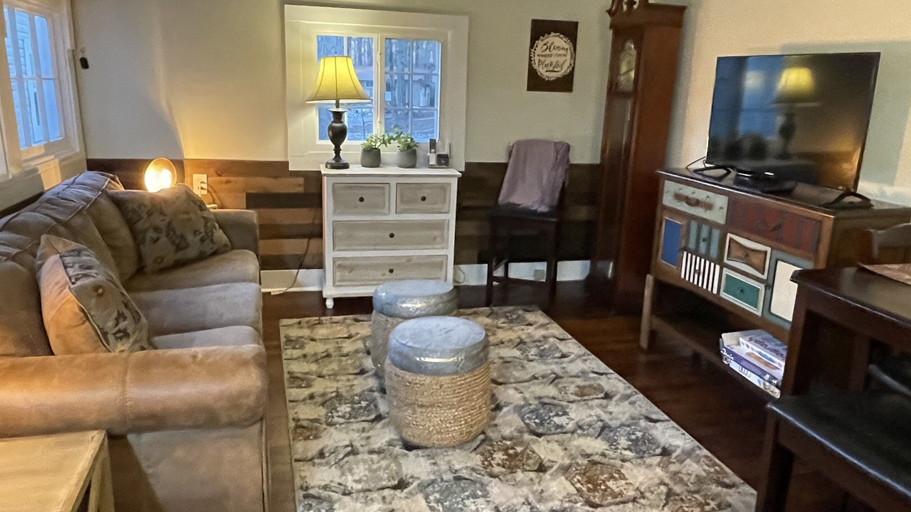 Photo of Livingroom in Mountain Rest