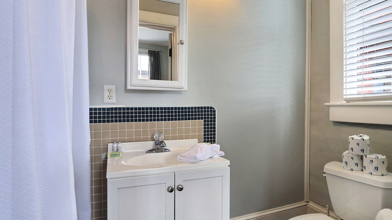 Photo of Bathroom in Historic District - North