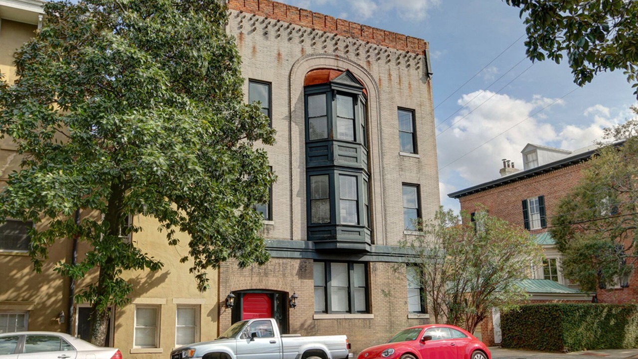 Photo of Outdoor in Historic District - North