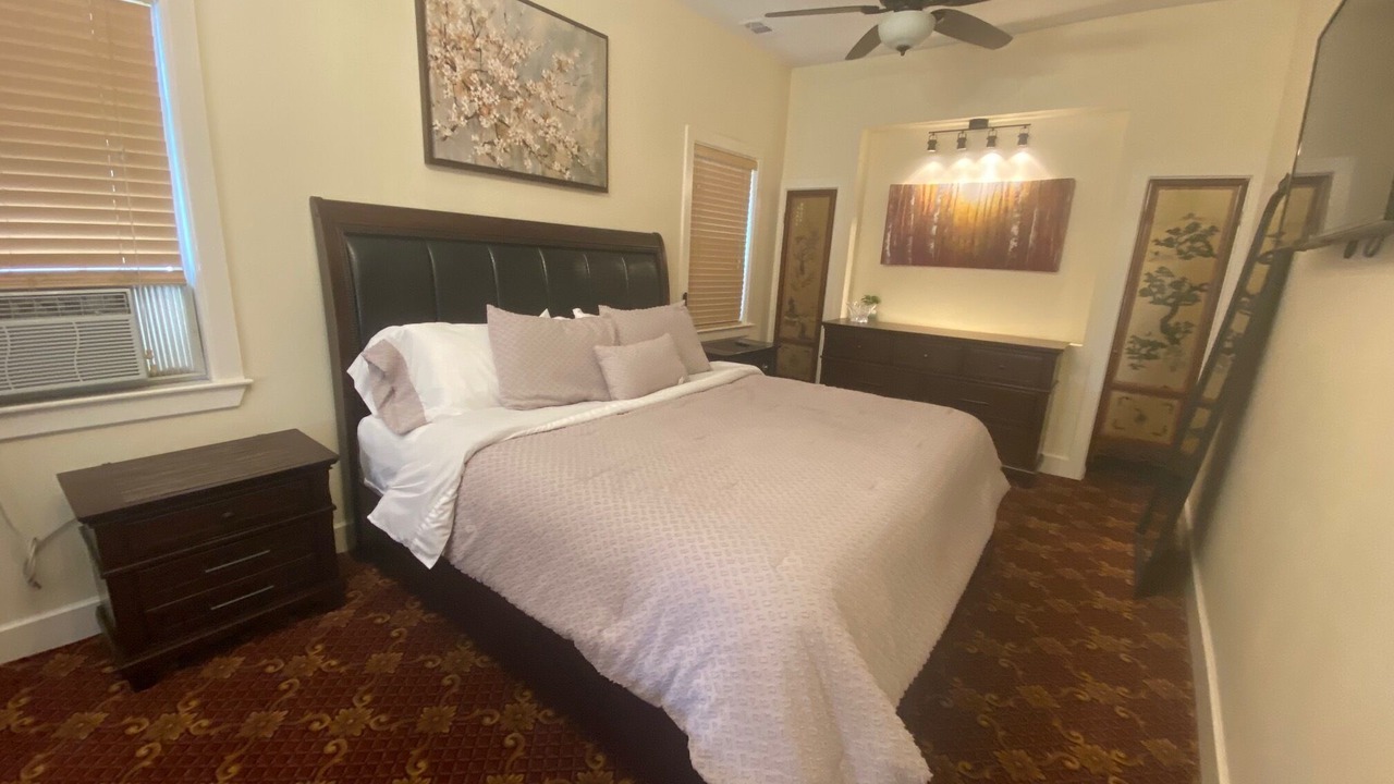 Photo of Bedroom in Beach Institute