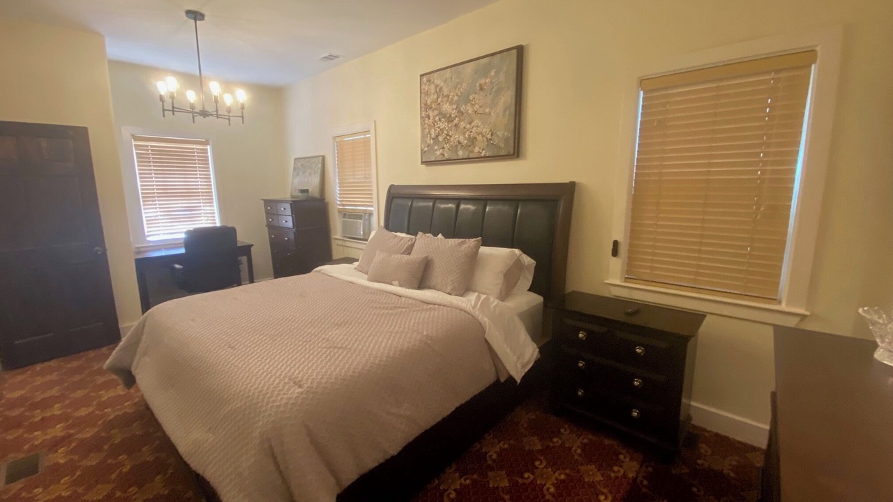 Photo of Bedroom in Beach Institute